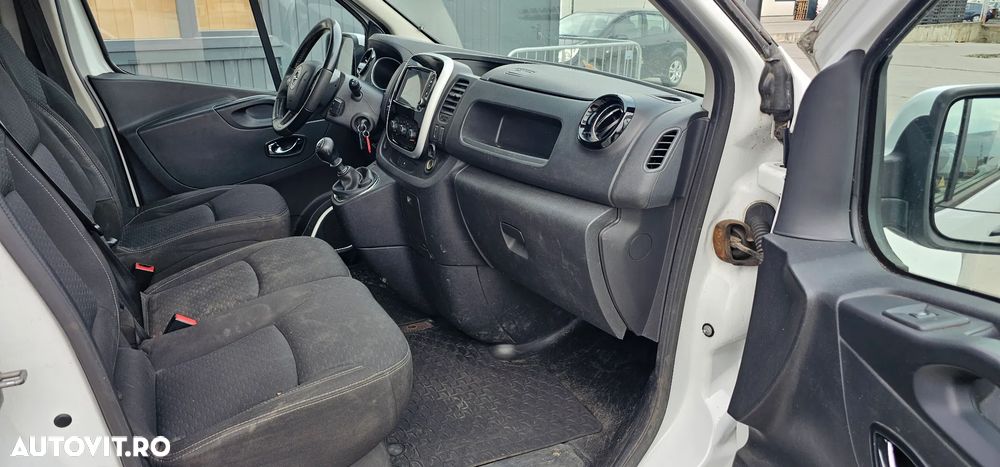 Opel Vivaro - 12