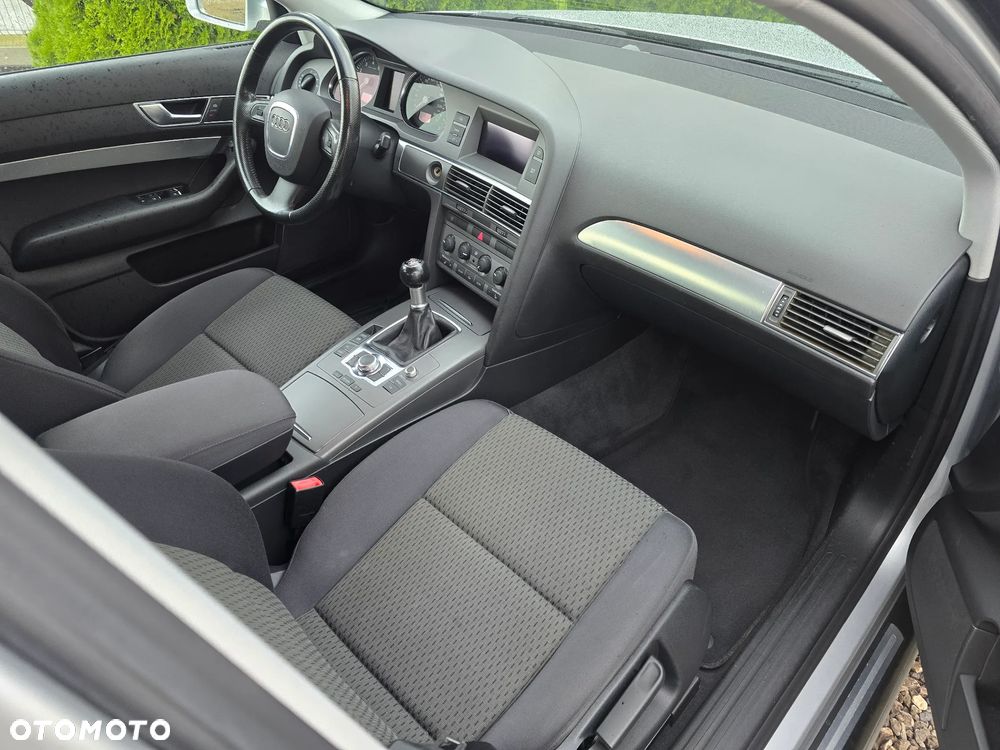 Audi A6 Avant 2.4 - 27