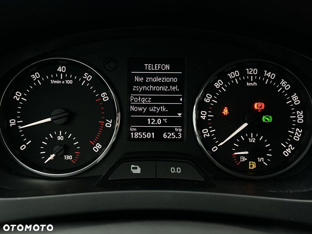 Skoda RAPID Spb 1.4 TSI Elegance Max DSG - 16