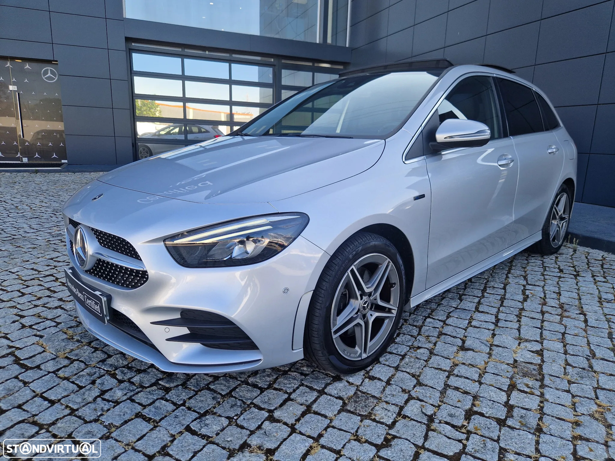 Mercedes-Benz B 250 e AMG Line - 3