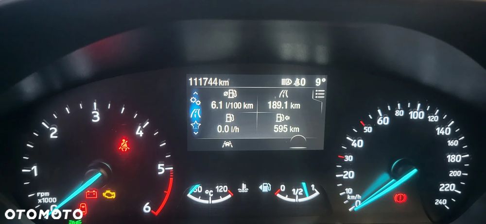 Ford Focus 1.5 EcoBlue SCR Connected - 16