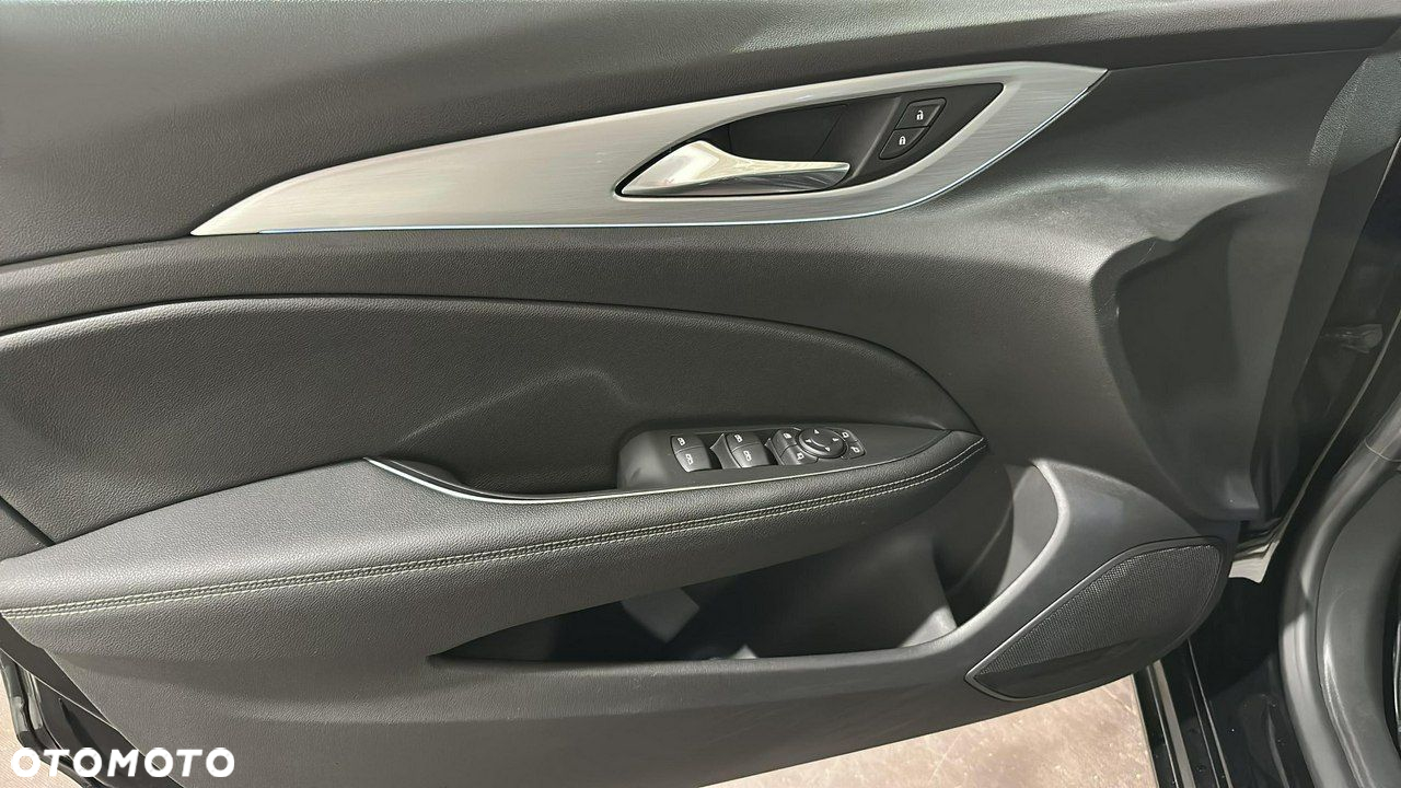 Opel Insignia - 14