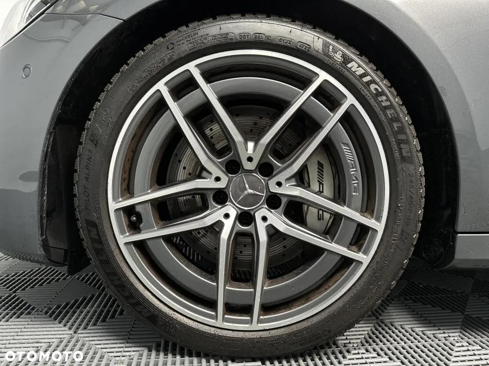 Mercedes-Benz Klasa E AMG 53 4-Matic+ - 9
