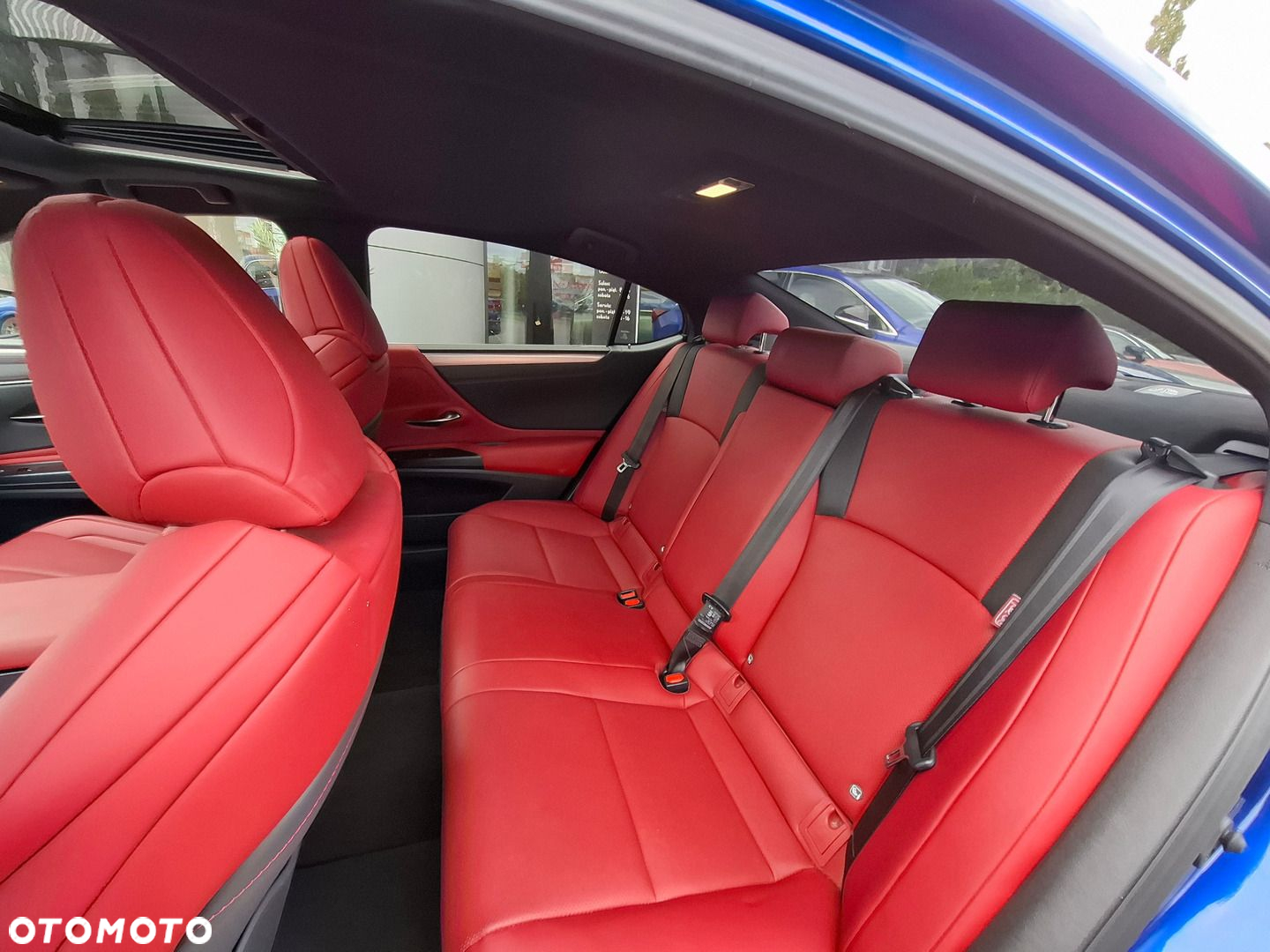 Lexus ES 300h F Sport Edition - 16