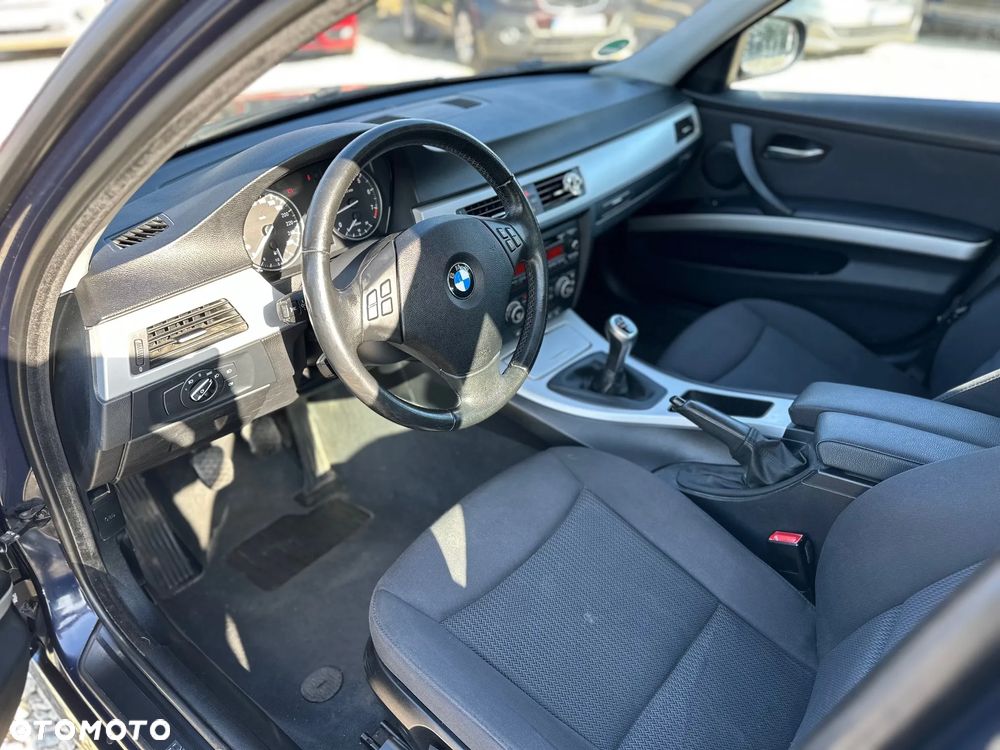 BMW Seria 3 320i Edition Exclusive - 8
