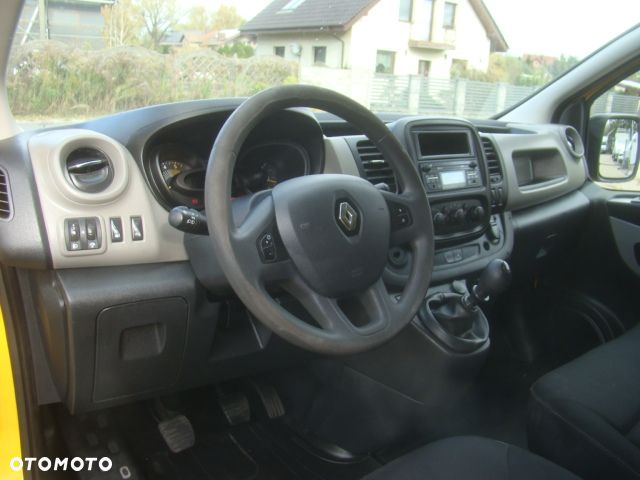 Renault TRAFIC - 12