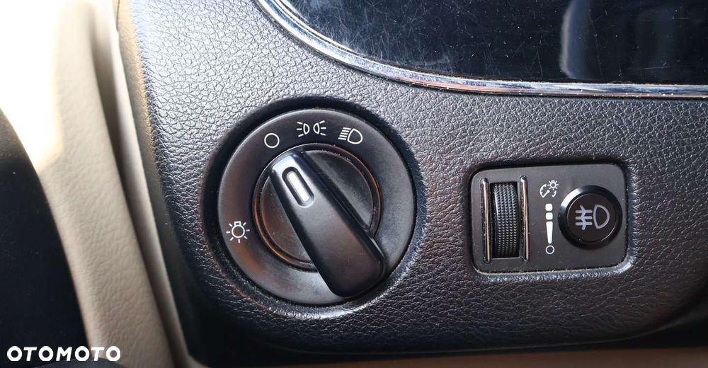 Dodge Grand Caravan - 33