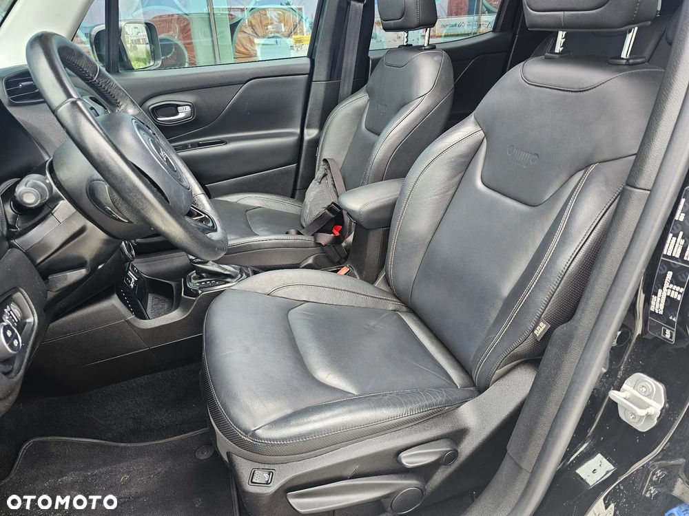 Jeep Renegade - 32