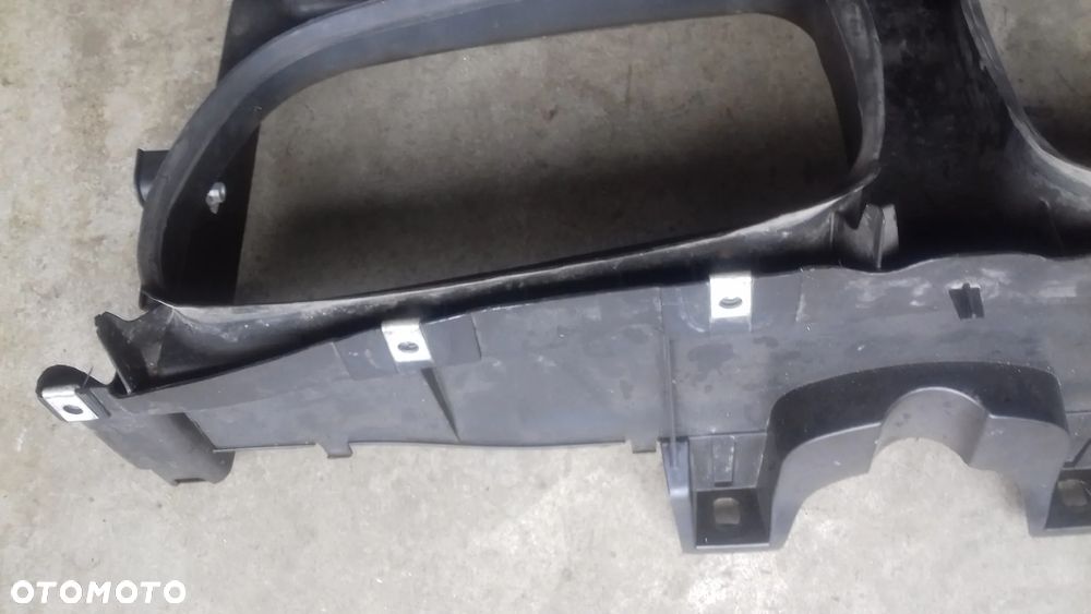 wlot kierownica powietrza pas 17714410 BMW X3 F25 2.0D - 3