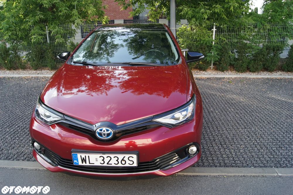 Toyota Auris Hybrid 135 Selection - 34