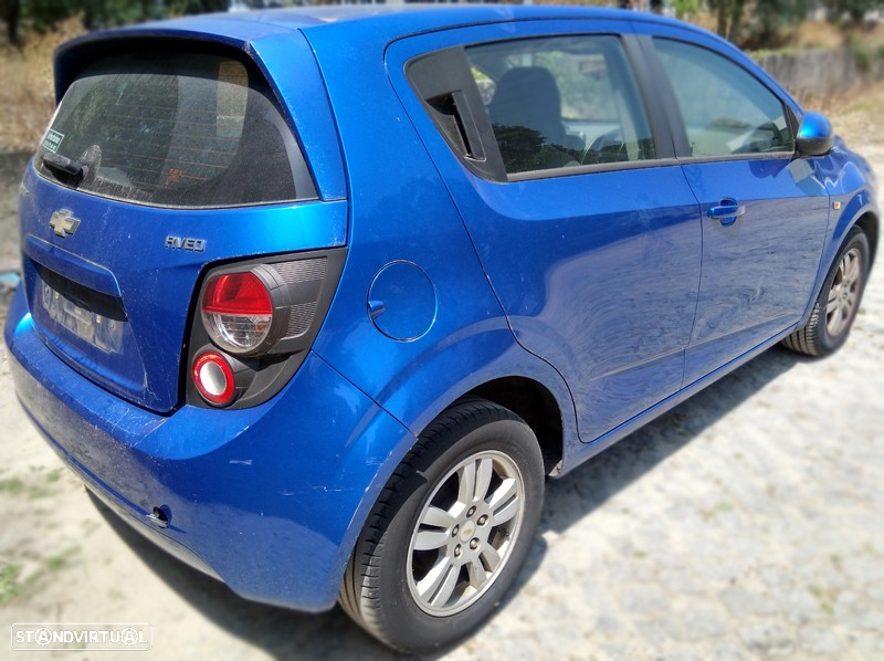 Chevrolet Aveo (T300) 1.3 VCDi 75cv - 2012 - Para Peças - 5