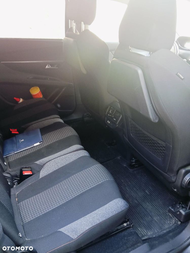 Peugeot 5008 1.5 BlueHDi Allure S&S - 10