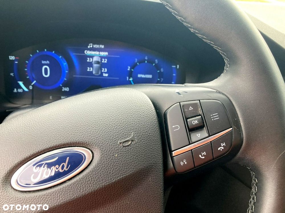 Ford Kuga 1.5 EcoBoost TITANIUM - 20
