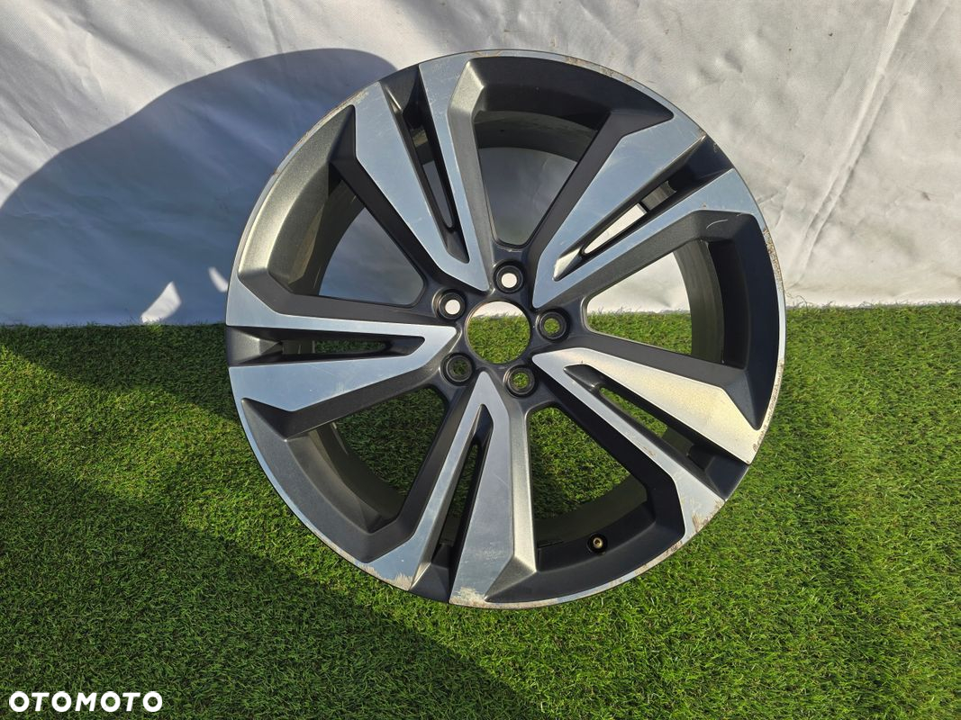 FELGA VOLVO V60 II 2 XC70 R-DESIGN 8x19 ET55 5x108 31680201 - 3