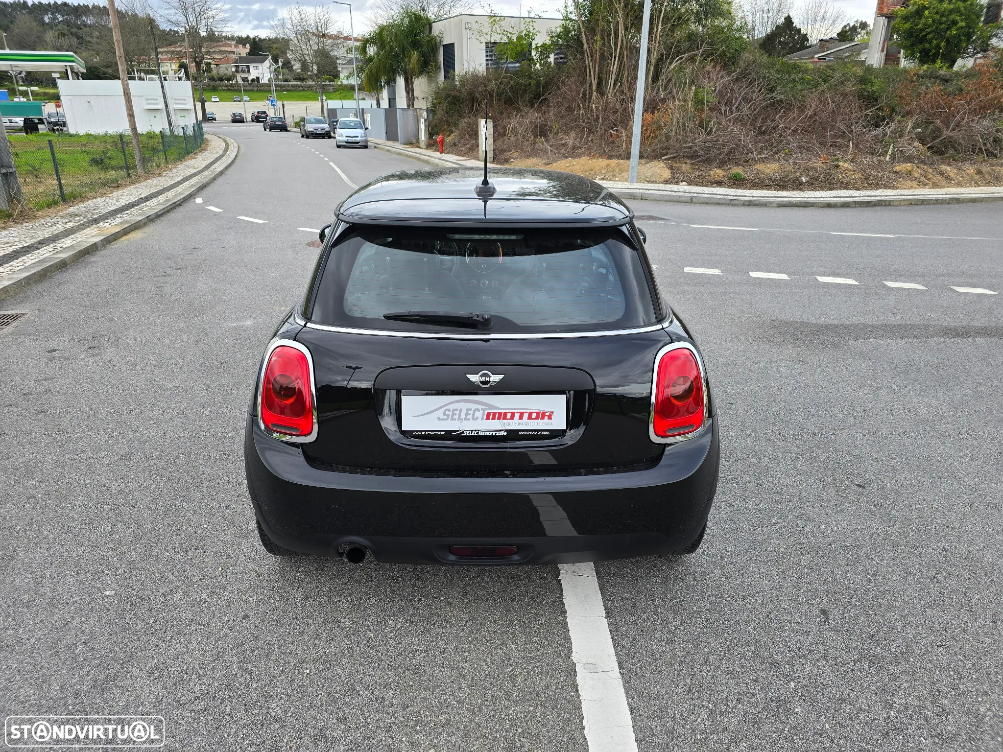 MINI 3 Portas One D - 8