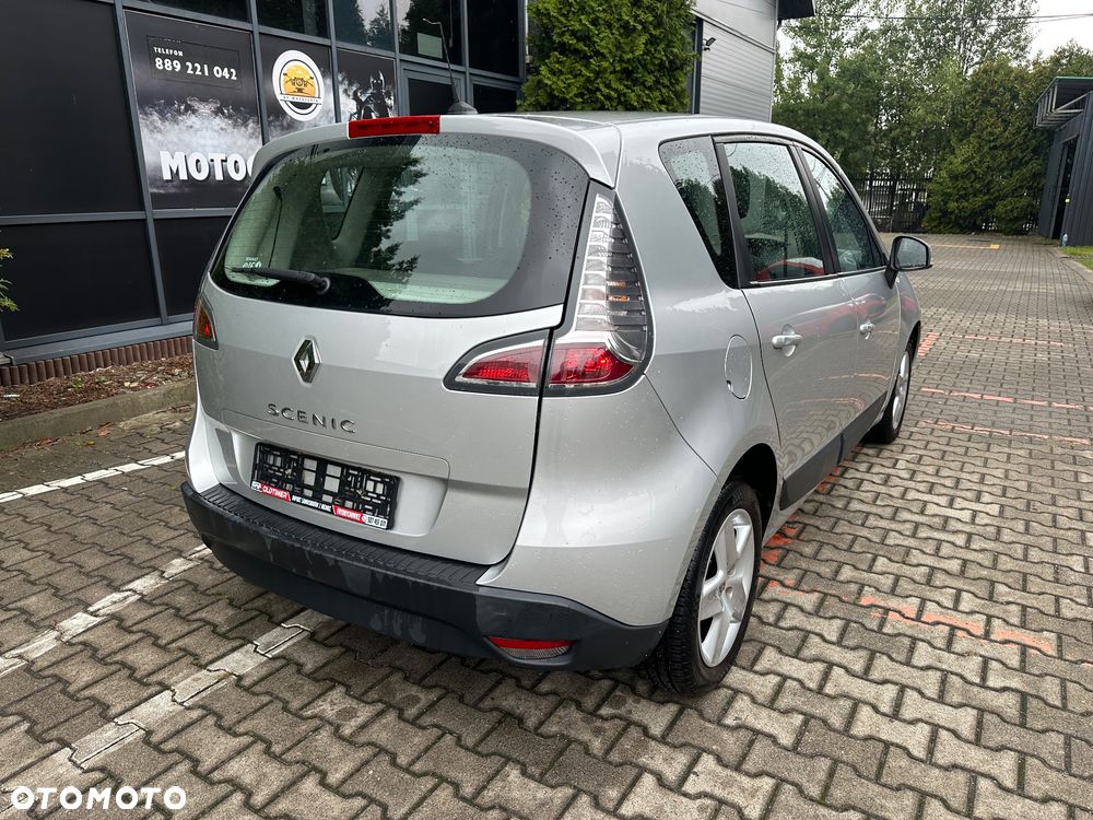 Renault Scenic 1.6 16V 110 Dynamique - 11