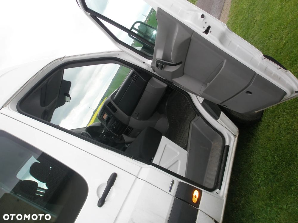Mercedes-Benz Sprinter - 21