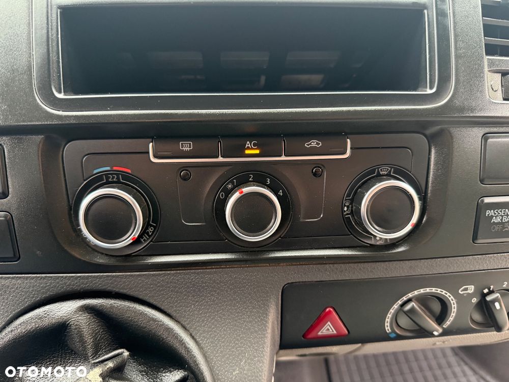 Volkswagen Transporter T5 TDI L1H1 4Motion - 18