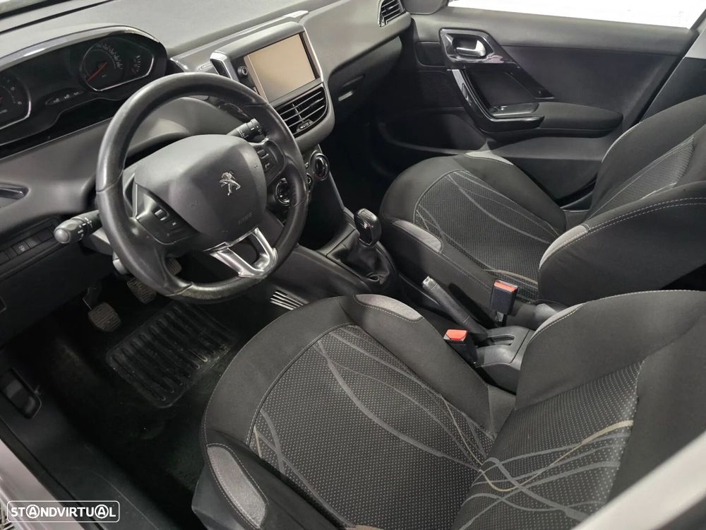 Peugeot 208 1.4 HDi Active - 16