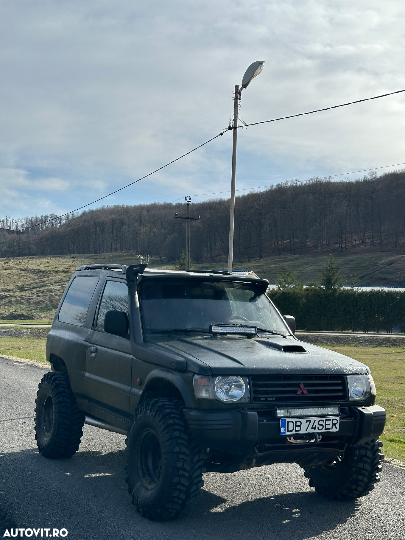Mitsubishi Pajero Metal Top 2.5 TD GL - 4