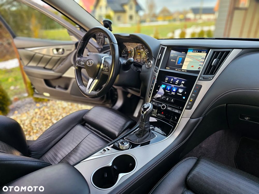 Infiniti Q50 2.0t Sport Tech EU6 - 23