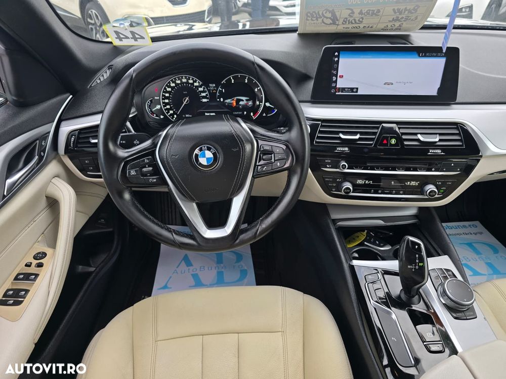 BMW Seria 5 520d xDrive AT MHEV - 9