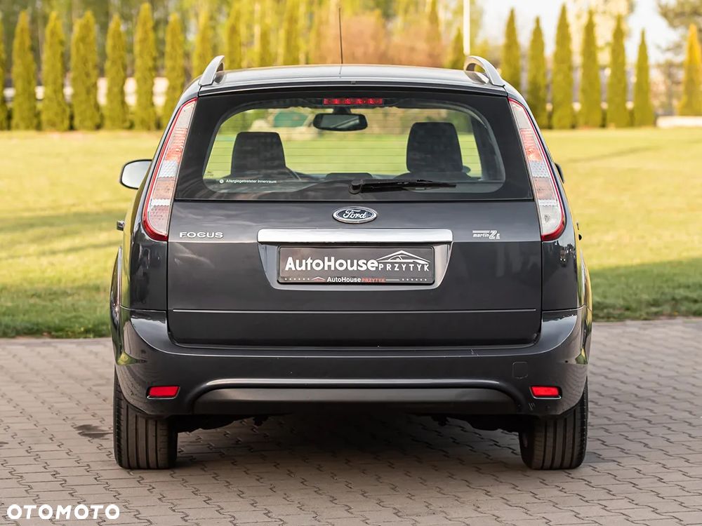 Ford Focus 1.8 Trend - 9