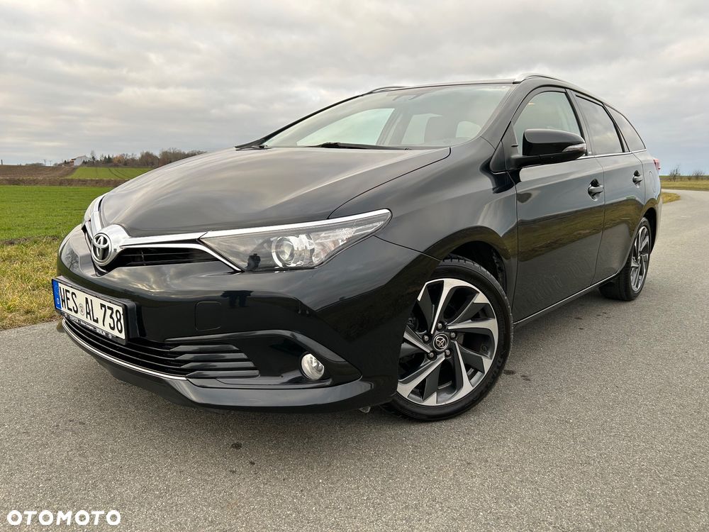 Toyota Auris 1.2 Turbo Edition S+ - 1