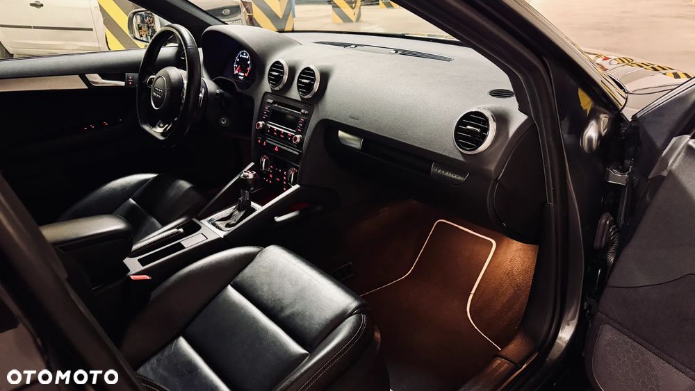 Audi RS3 Sportback Standard - 14