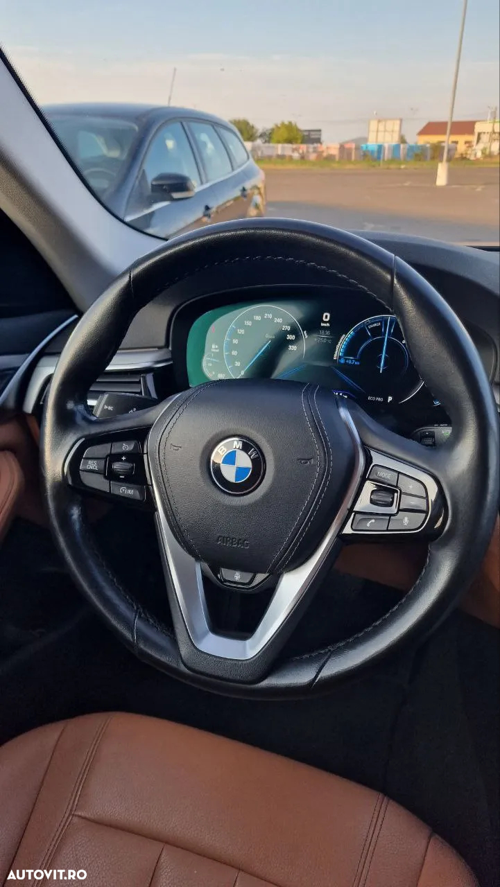 BMW Seria 5 518d AT - 15