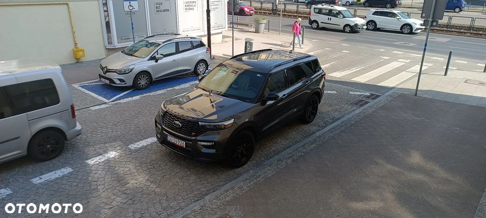 Ford Explorer - 12