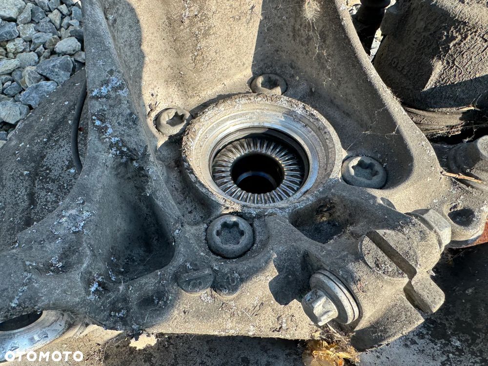 ZWROTNICA AMORTYZATOR LEWY MCPERSON BMW F45 F46 - 5