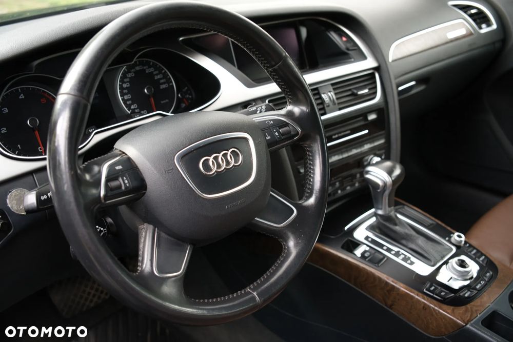 Audi A4 Allroad 2.0 TDI DPF S tronic - 34