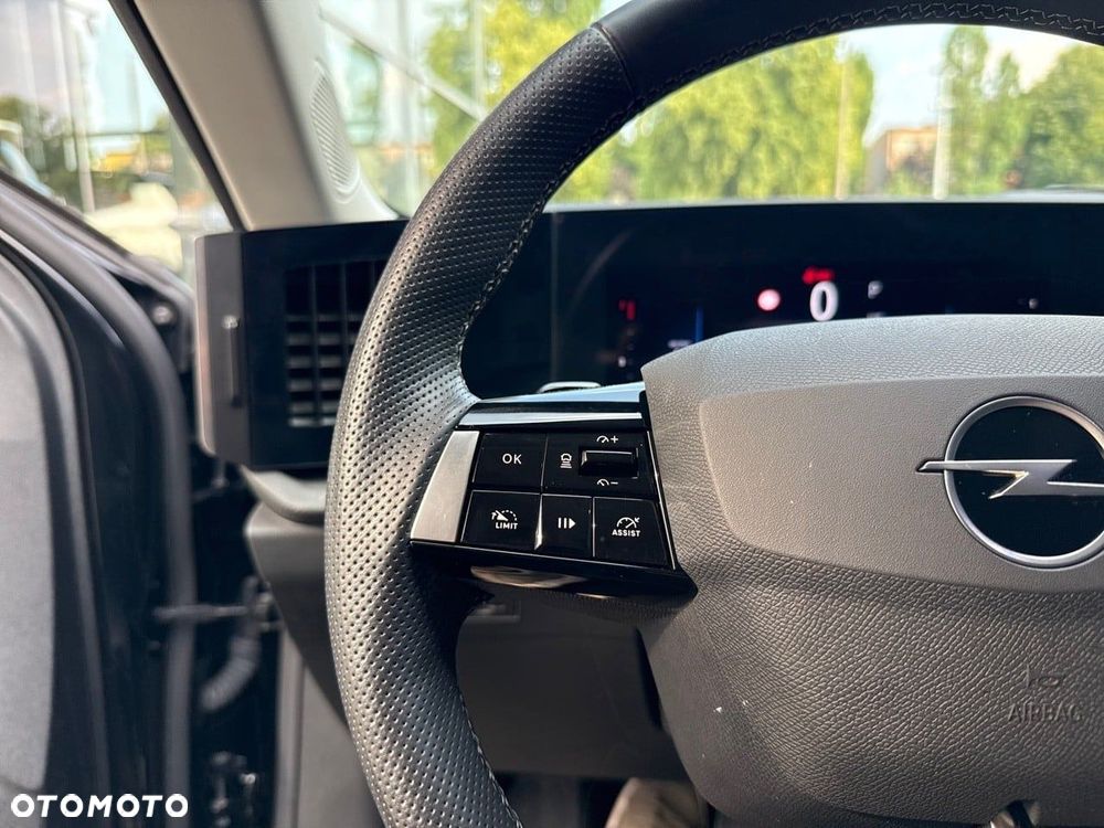 Opel Astra 1.2 T Elegance S&S - 16