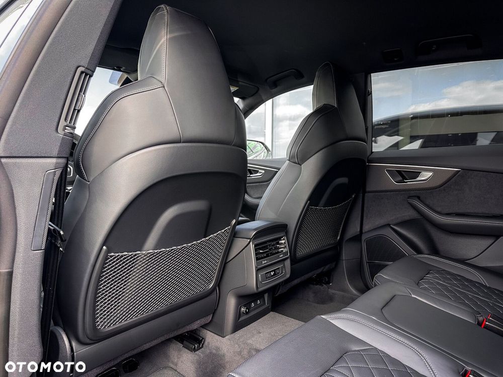 Audi Q8 - 40