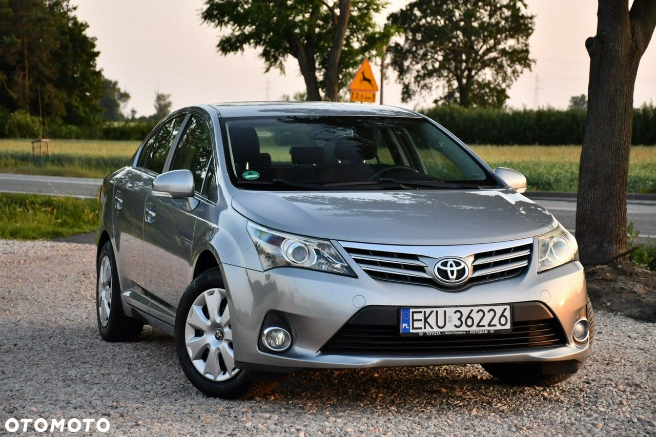 Toyota Avensis - 5