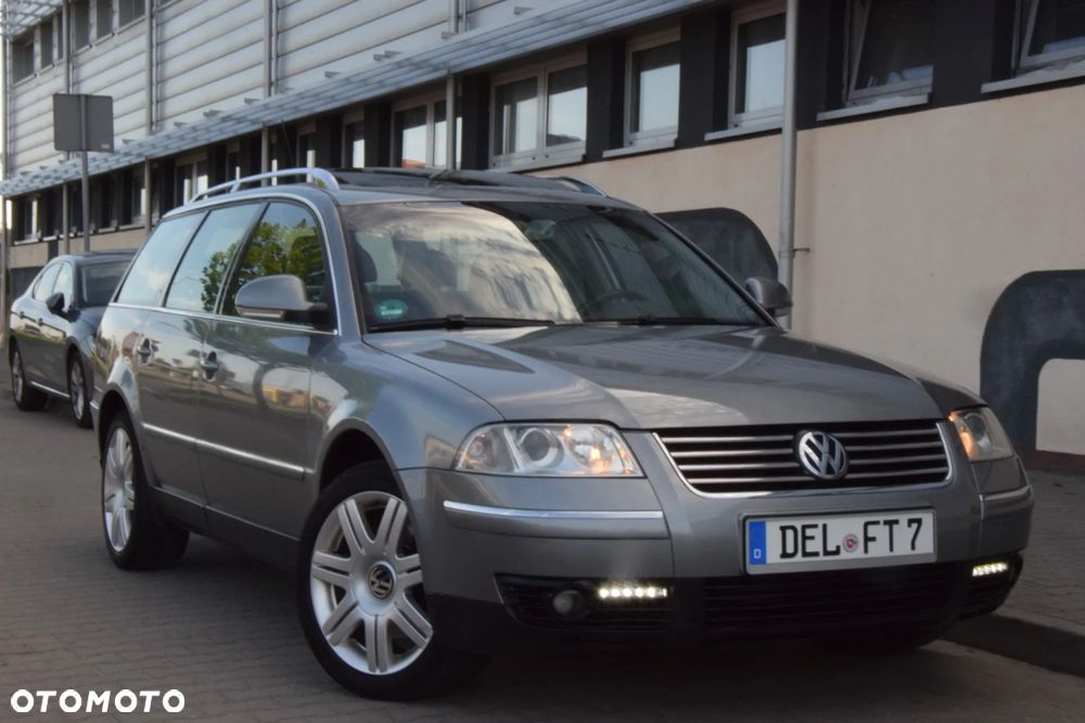 Volkswagen Passat 2.5 TDI V6 Highline - 2