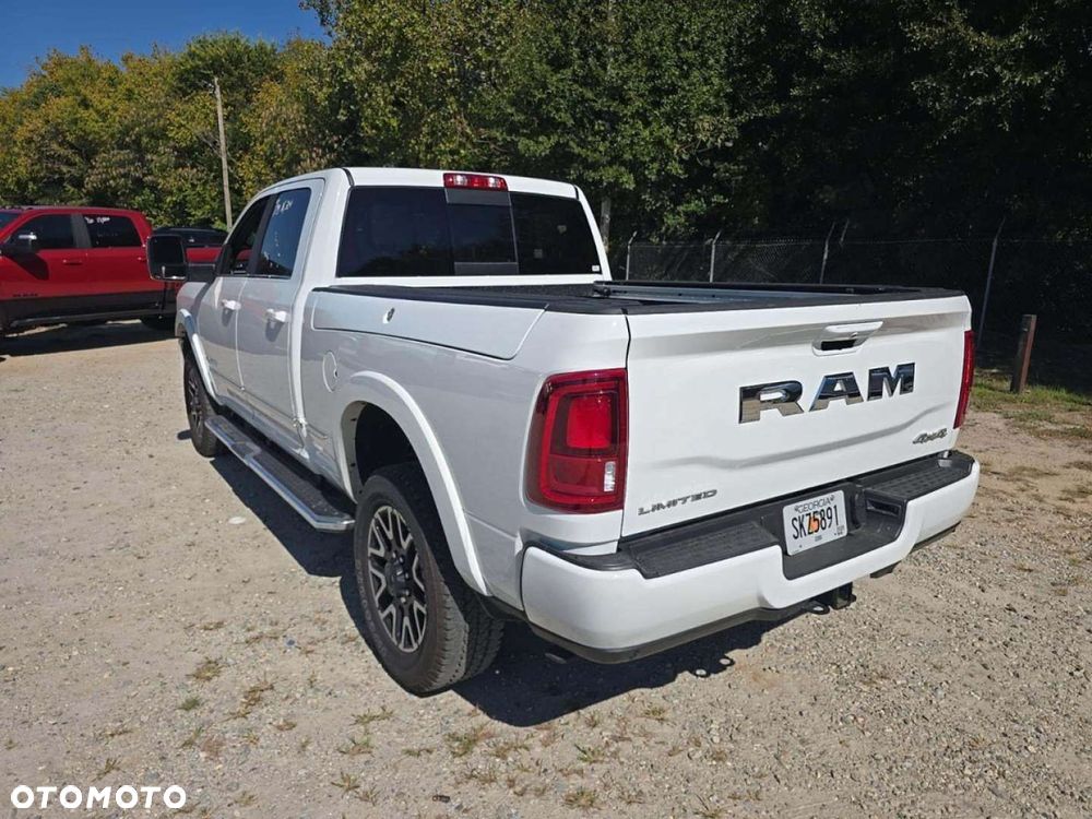 RAM 2500 - 4