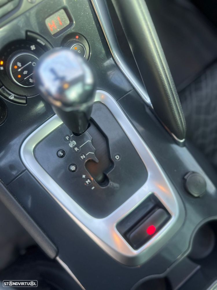 Peugeot 3008 1.6 BlueHDi Allure EAT6 - 32