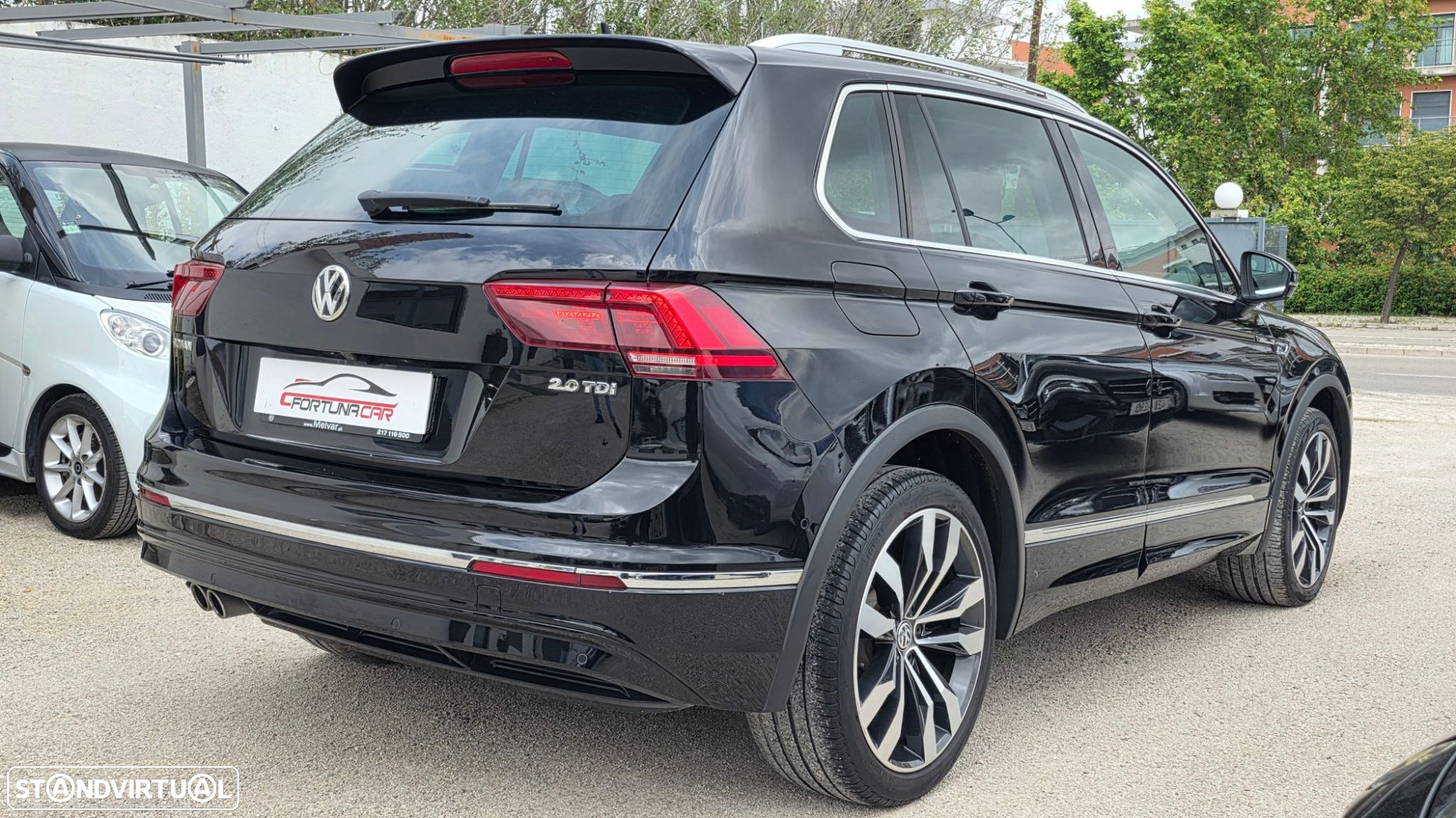VW Tiguan 2.0 TDI R-Line - 4