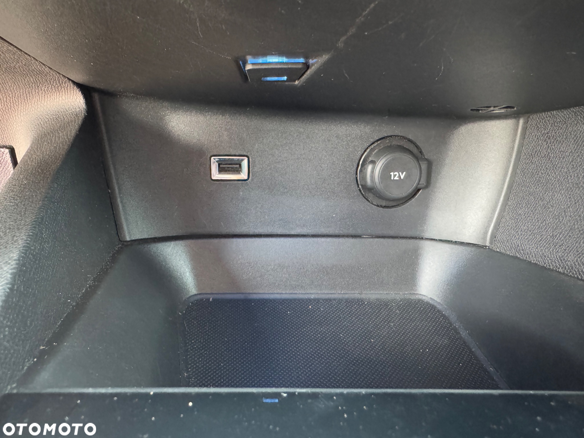 Peugeot 3008 1.6 BlueHDi Active S&S - 31
