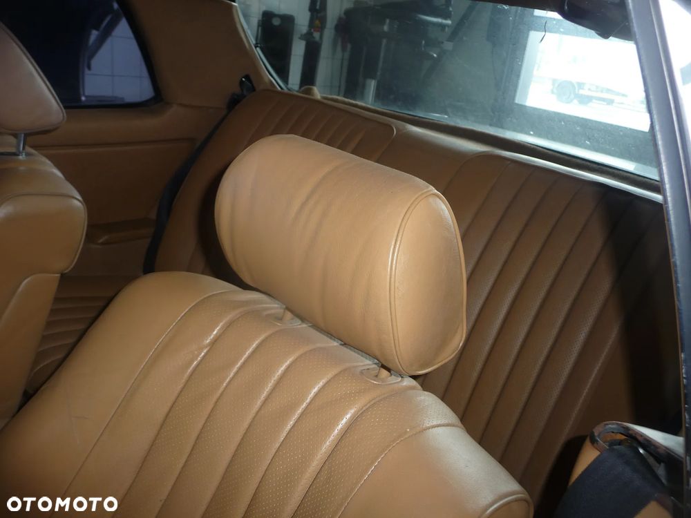 Mercedes-Benz W123 - 14