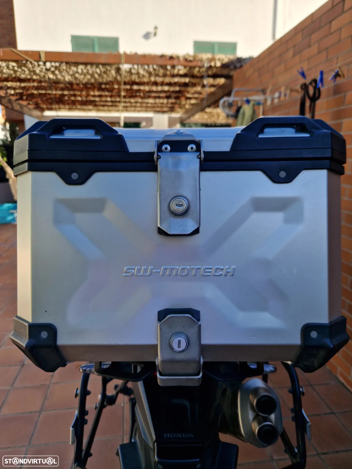 Honda Africa Twin SD04 - 24