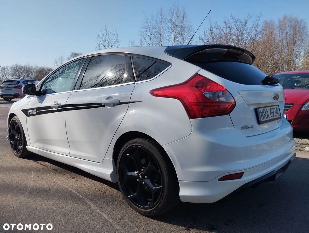 Ford Focus 1.6 EcoBoost Start-Stopp-System Champions Edition - 3