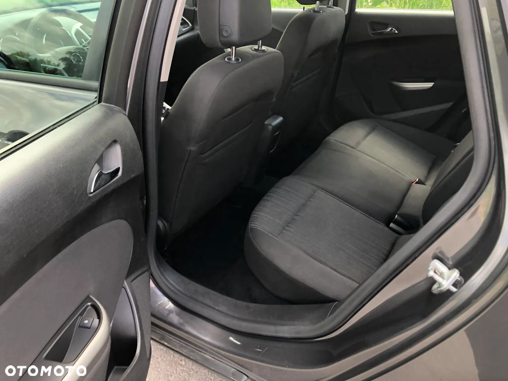 Opel Astra 1.4 ecoFLEX - 11