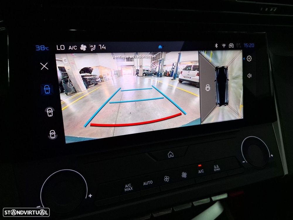 Peugeot e-308 54 kWh Allure - 23