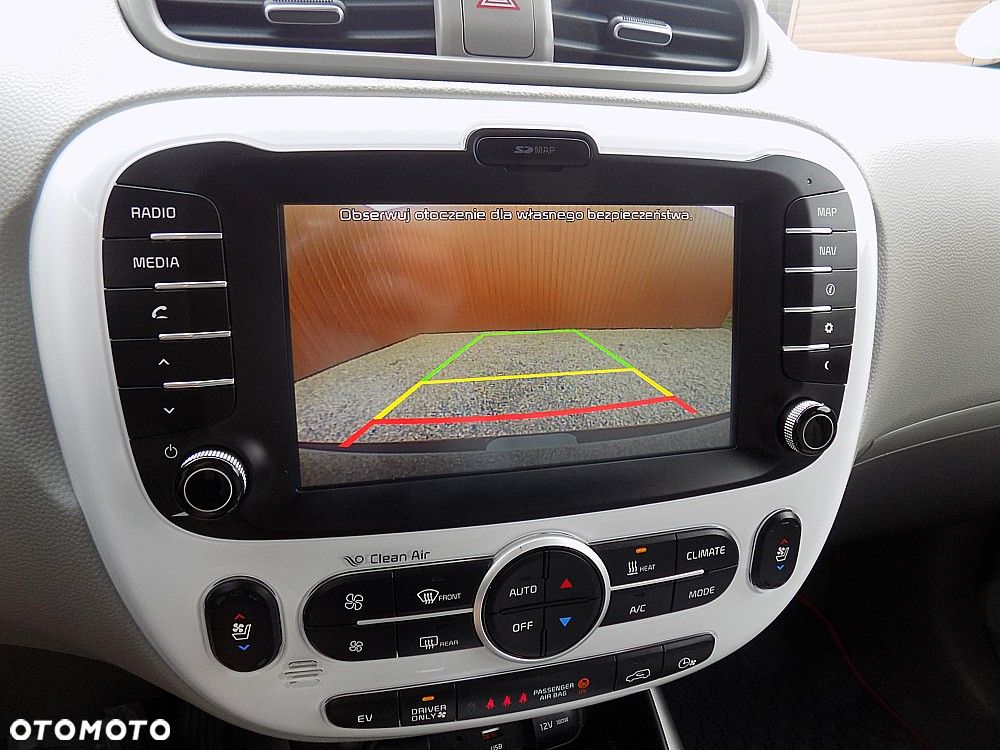 Kia Soul Plug - 20