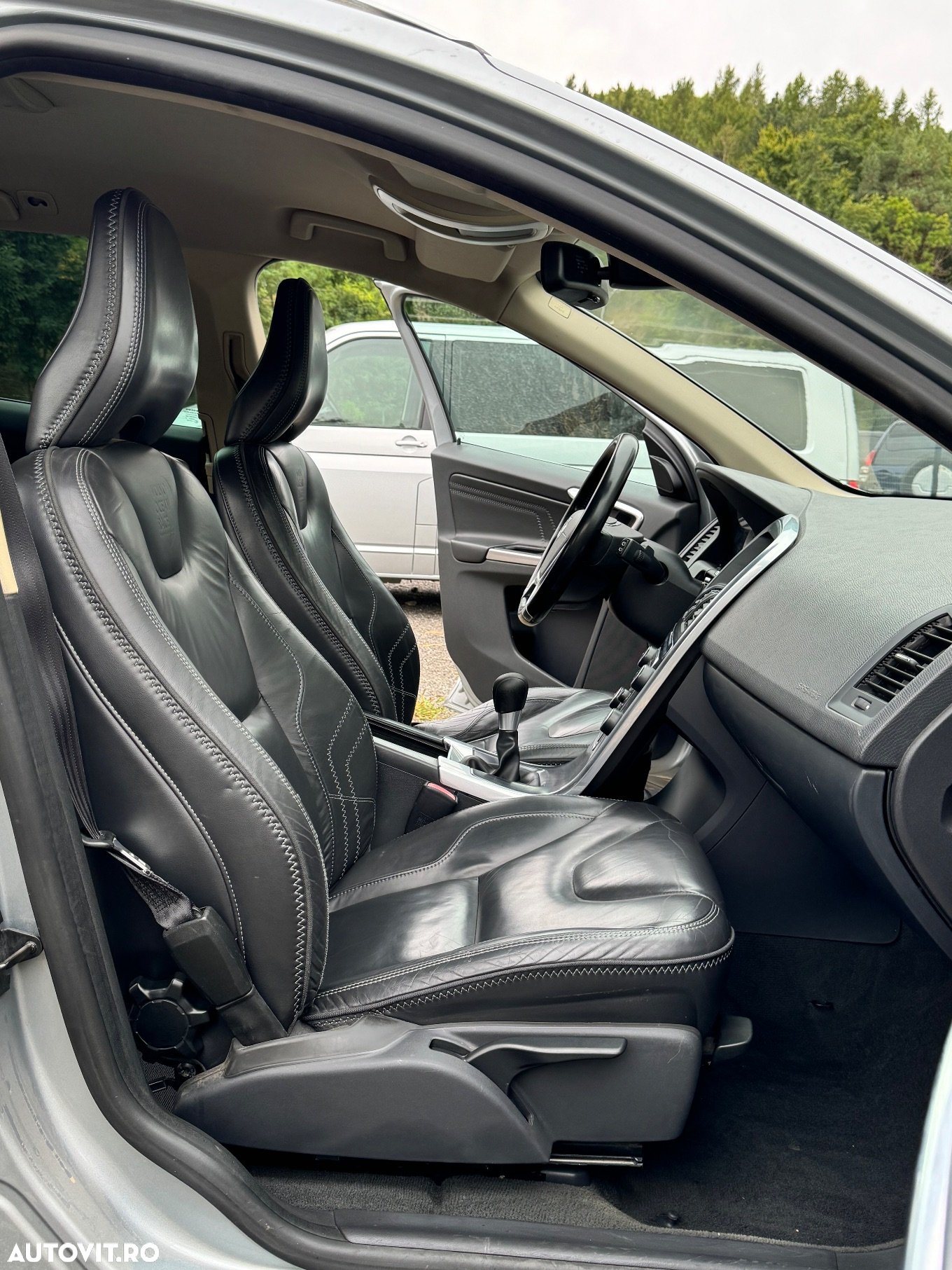 Volvo XC 60 D3 AWD Ocean Race - 28