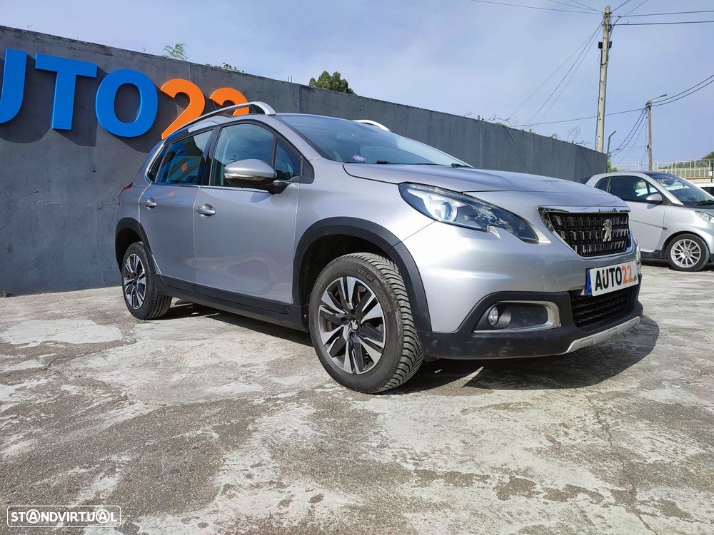 Peugeot 2008 1.2 PureTech Style - 1