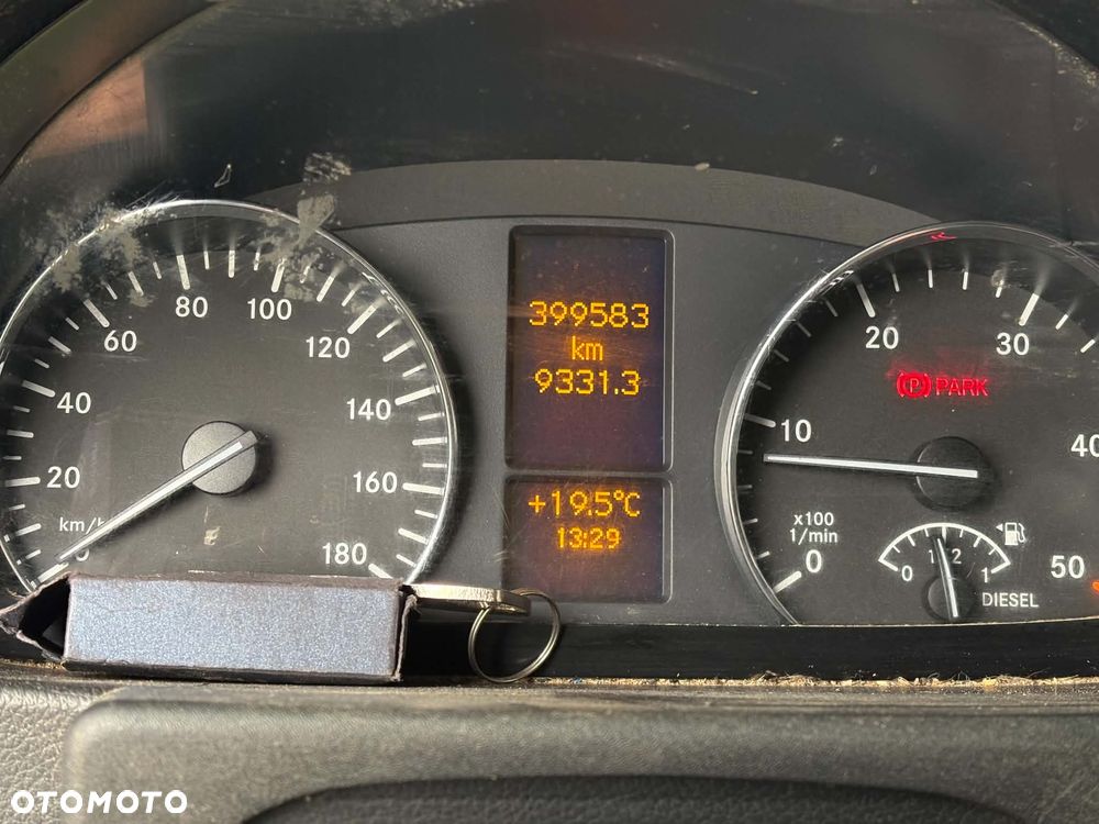 Mercedes-Benz Sprinter - 8